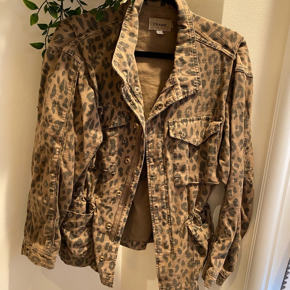 Frame Jacket